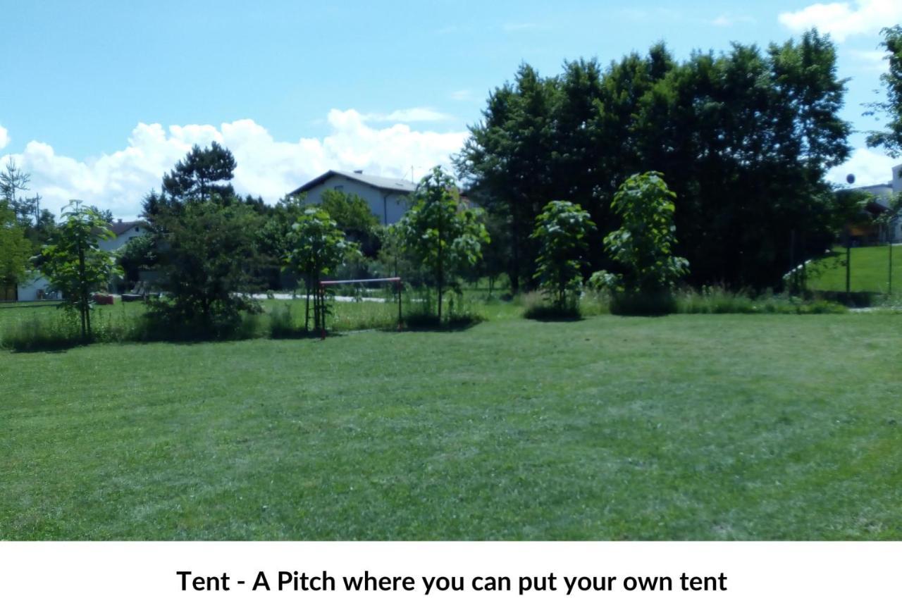 Camping @ Nogometni Golf Ljubljana Exterior photo
