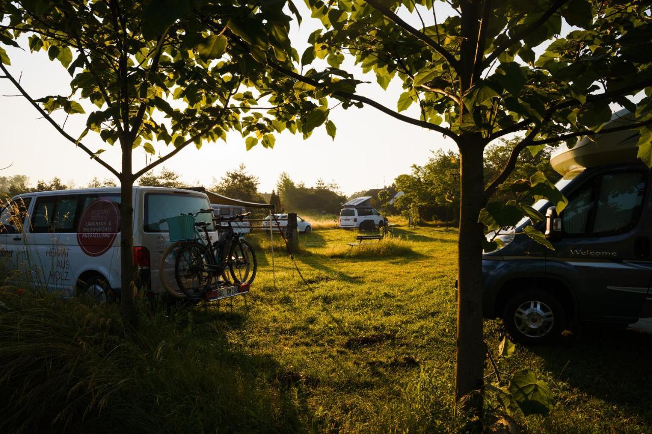 Camping @ Nogometni Golf Ljubljana Exterior photo